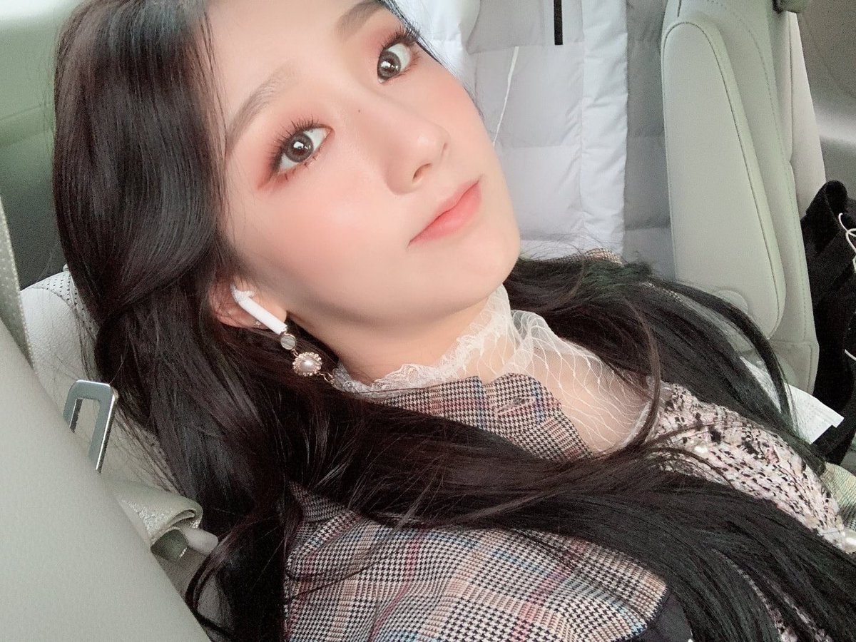 ATiny_WayZenNi_'s tweet photo. Happy Birthday Yein🌹 June 4, 1998 #JungYein #lovelyz #loveinus #Jiae #BabySoul #Jin #Jisoo #Kei #Mijoo #Sujeong #kpop #idol #maknae #singer #pretty #happyYeinday https://t.co/5aWsdqXL0I