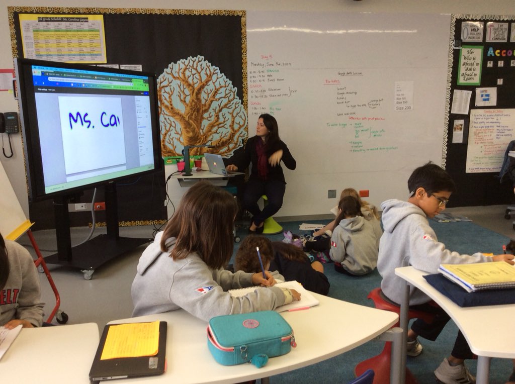 cgayoso203's tweet photo. Amazing lesson by Ms @puppoperfumo on working with #googledrawings to create titles and graphs! @FDRElementary  #FDRrocks https://t.co/QjDAvKXaSM