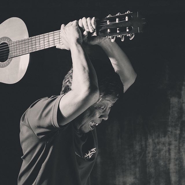 MusicPortlandOR's tweet photo. Don’t get mad. Get together! First Monday Meetup tonight at @rontoms_pdx 7pm for all music folk. Hey, it’s free! Details on our FB page. Got questions? Ask away here, see you tonight⠀
___⠀ https://t.co/juNlTXTu73 https://t.co/qw4gyBZJ4U