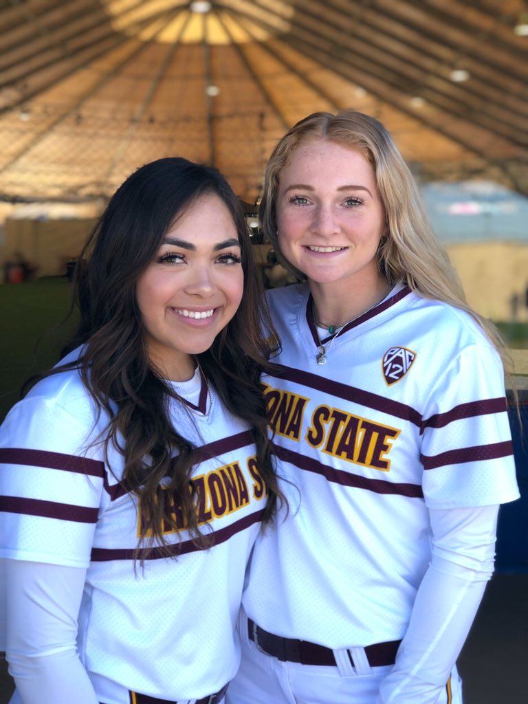 mikaylasc_'s tweet photo. Since twitter wouldn’t let me post this yesterday🙄 Happy late Birthday to the funniest person i have ever met❤️ love you so much, thank you for being you!🥳 #POGang @abbyyy54 https://t.co/cfb78uAKXo