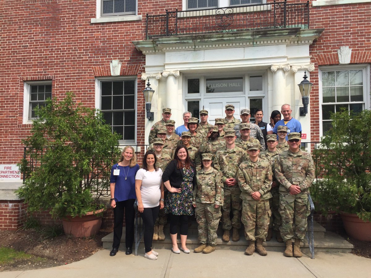newtonwellesley's tweet image. Shipley Simulation Center staff welcomed the 402nd Forward Surgical Team for a combat training session, led by NWH Chief Nurse Anesthetist and Captain Dave Macdonald. Soldiers learned a variety of skills to enhance teamwork, communication and patient safety skills.