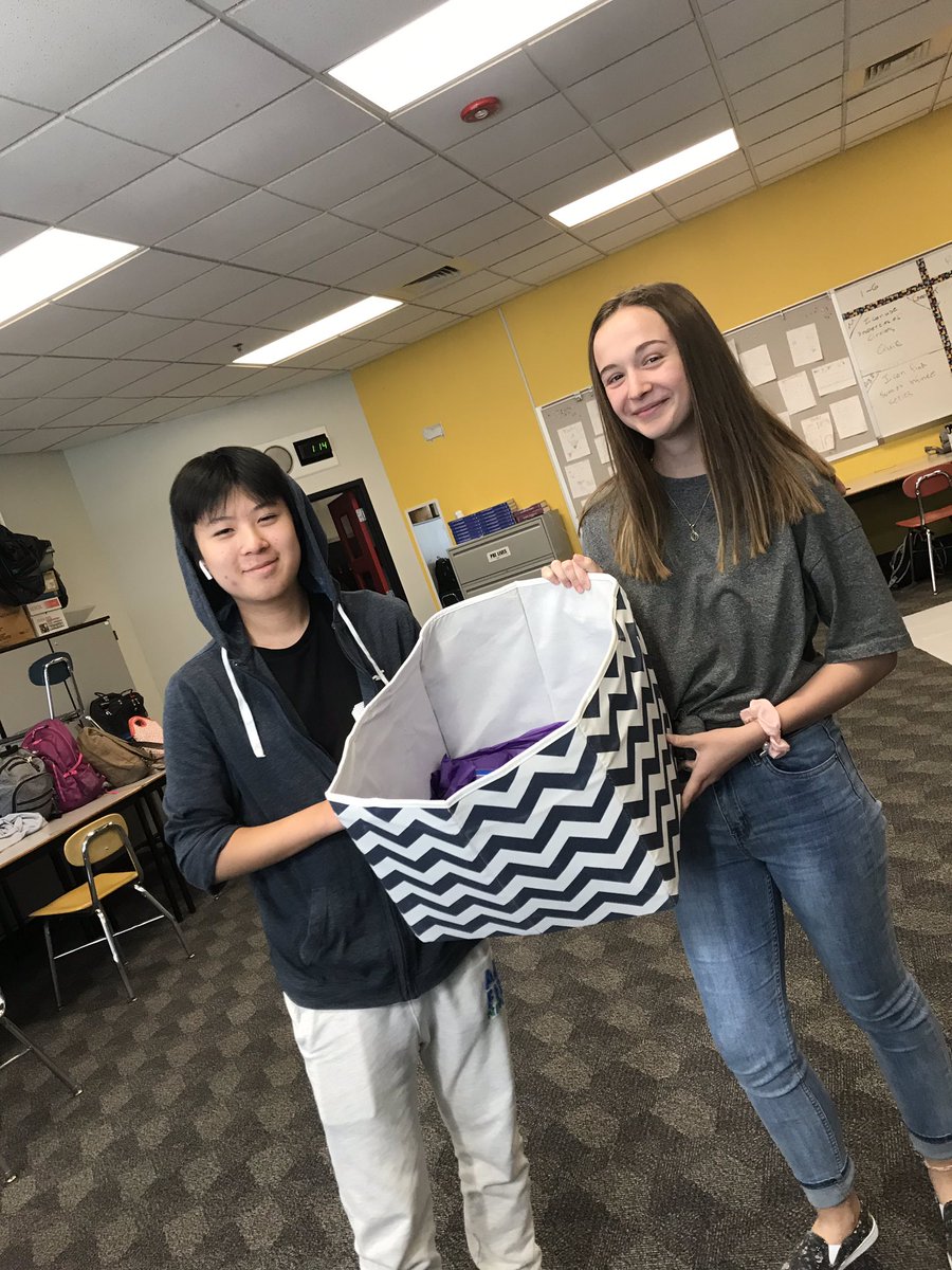 PONT1's tweet photo. Day 2 complete! 🎂🍰🎉🎉 https://t.co/LcNKQ1LCrn