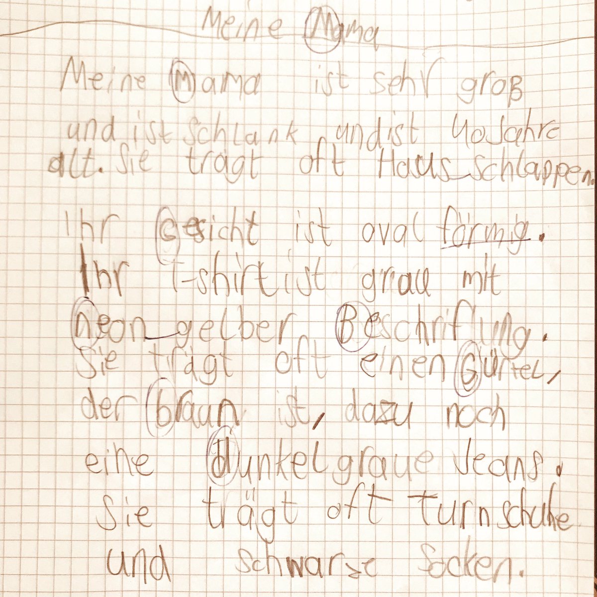 seelair's tweet photo. Falls ich jemals offline gehen sollte, wisst Ihr, nach wem Ihr Ausschau halten müsst! 😂
Und das mit den Hausschlappen kann ich erklären!!! #homeoffice
#mamasohn #mamaleben #liebeliebeliebe #grundschulleben #mankriegtjasovielzurück #düsseldorf #bilk https://t.co/45t0OKXvhk