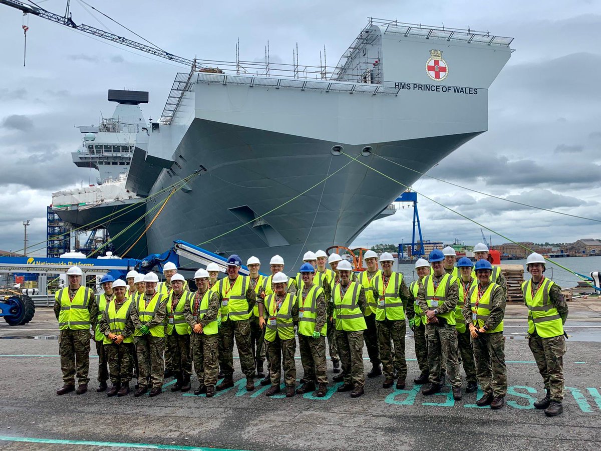 At the w/e 612 Sqn visited the HMS Prince of Wales including the impressive med facility. Great Inter-Service partnerships. Thanks to the PMO + staff for giving up their w/e to host us! @HMSPWLS @CdreIngaKennedy @DMS_MilMed @mikep200166