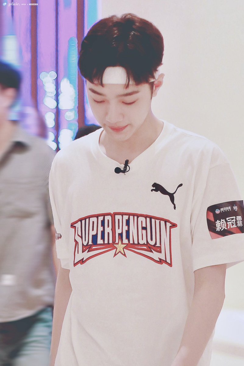 pluie0923's tweet photo. 190603 录制下班

#라이관린 #賴冠霖 #LaiKuanlin https://t.co/0o6JVDf22g