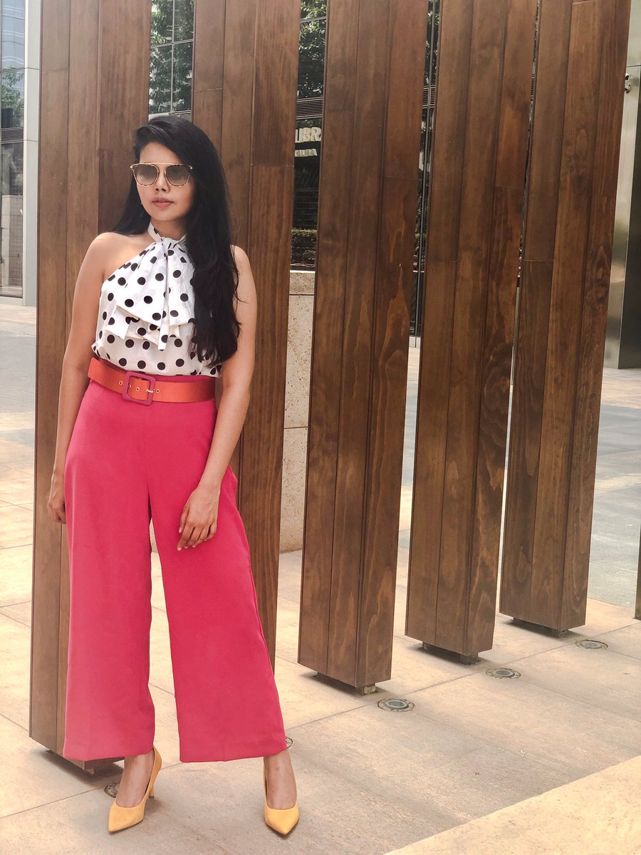 ShahAshni's tweet photo. #luxury #luxuryblogger #streetstyle #highstreetstyle #fashionable #streetphotography #fashionphotography #ootd #copenhagen #paris #italy #newyork #london #fashion #highstreetfashion #bossbabe #fashionblogger #stylist #fashionstylist #influencer #fashionfacts #zaraindia #zara https://t.co/AMqTKDnInc