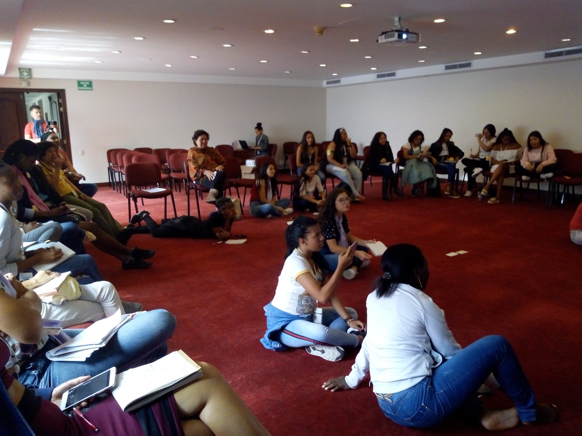 Luisa F. tweet media