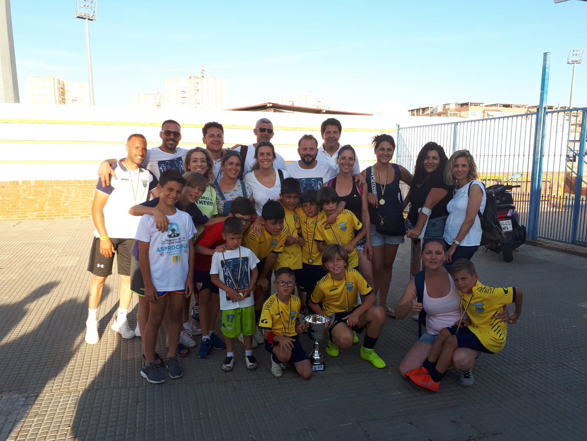 LA HIGUERITA CUP |

¡NUESTROS PREBENJAMINES FUERON CAMPEONES DE PLATA!

¡QUÉ AÑO LLEVAN! 🏆👏🏻🏆👏🏻