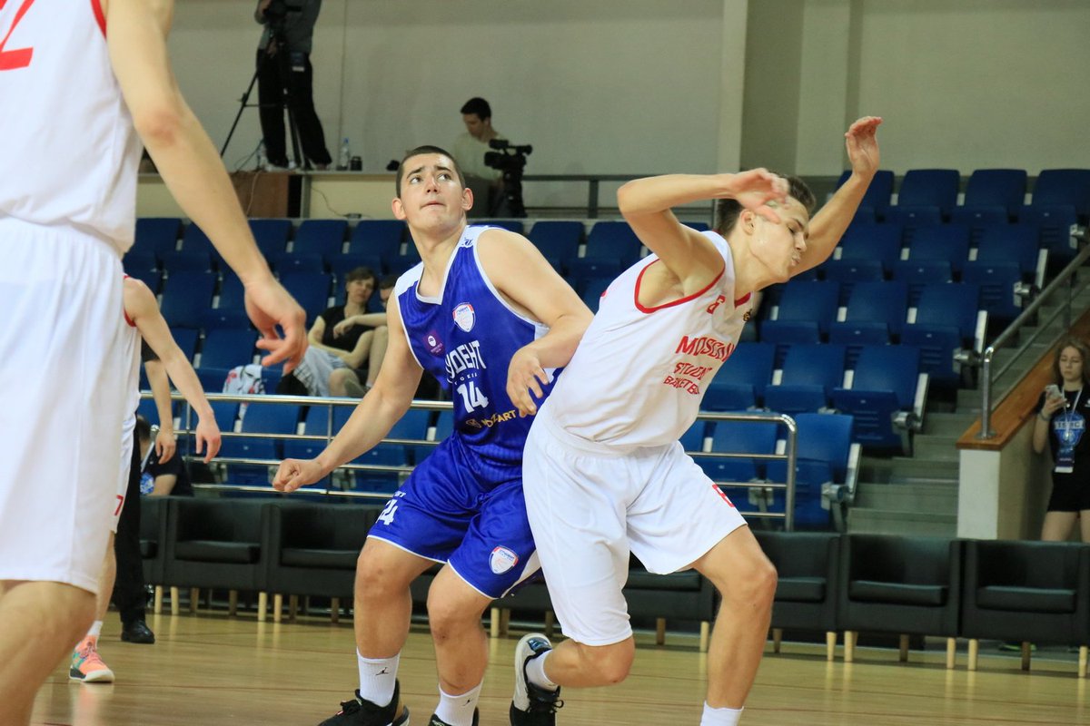 BCIgokea's tweet photo. Nakon velike borbe protiv Rusije 2 Igosi su pobijedili poslije 2 produžetka 127:119. Talić 29p 5sk, Nešković 25p 7sk, Bošković 24p 16 sk, Nikolić19p, Lakić 14p, Živković 10p. Na takmičenju u šutiranju trojki pobjednik je naš Darko Taluć #našakuća #republikasrpska #isbcup #Russia https://t.co/yL9jugCyvO