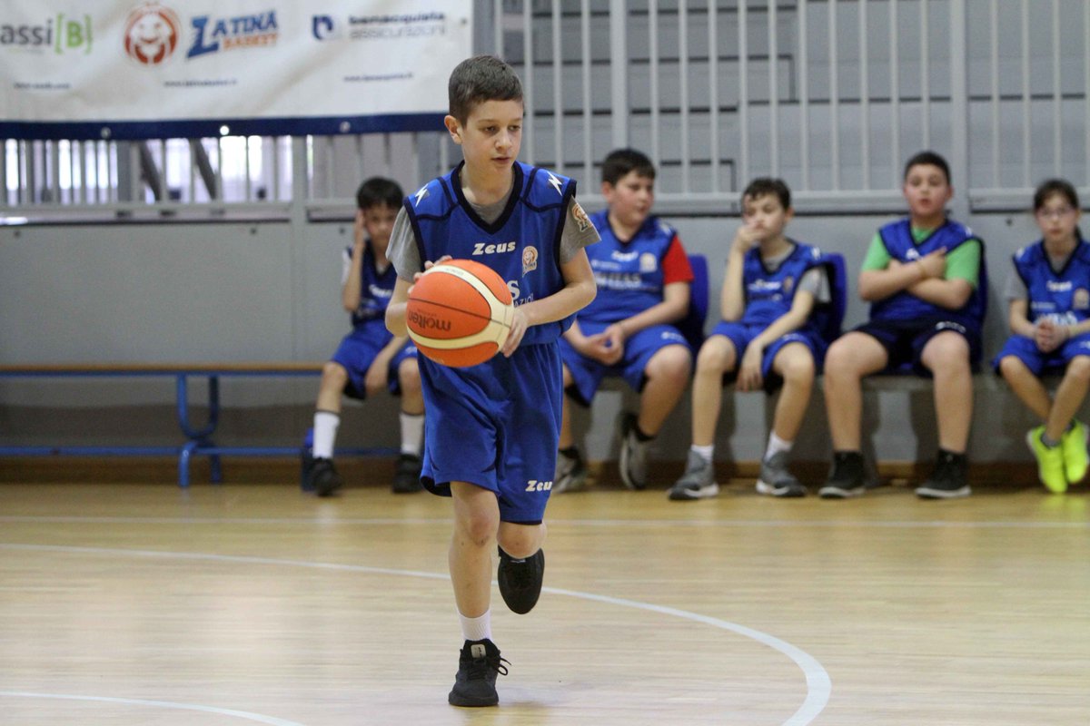 LatinaBkSchool's tweet photo. Alcune immagini della giornata di apertura della 2^ edizione del Torneo #Minibasket Youn Nba #LatinaBasket che ha visto protagonisti i giovanissimi atleti nerazzurri sul parquet della palestra dell'Ist. V. Veneto di Latina. Guarda le foto: https://t.co/aqhuOTHS3W #onebasketfamily https://t.co/nGZlAfdHGd