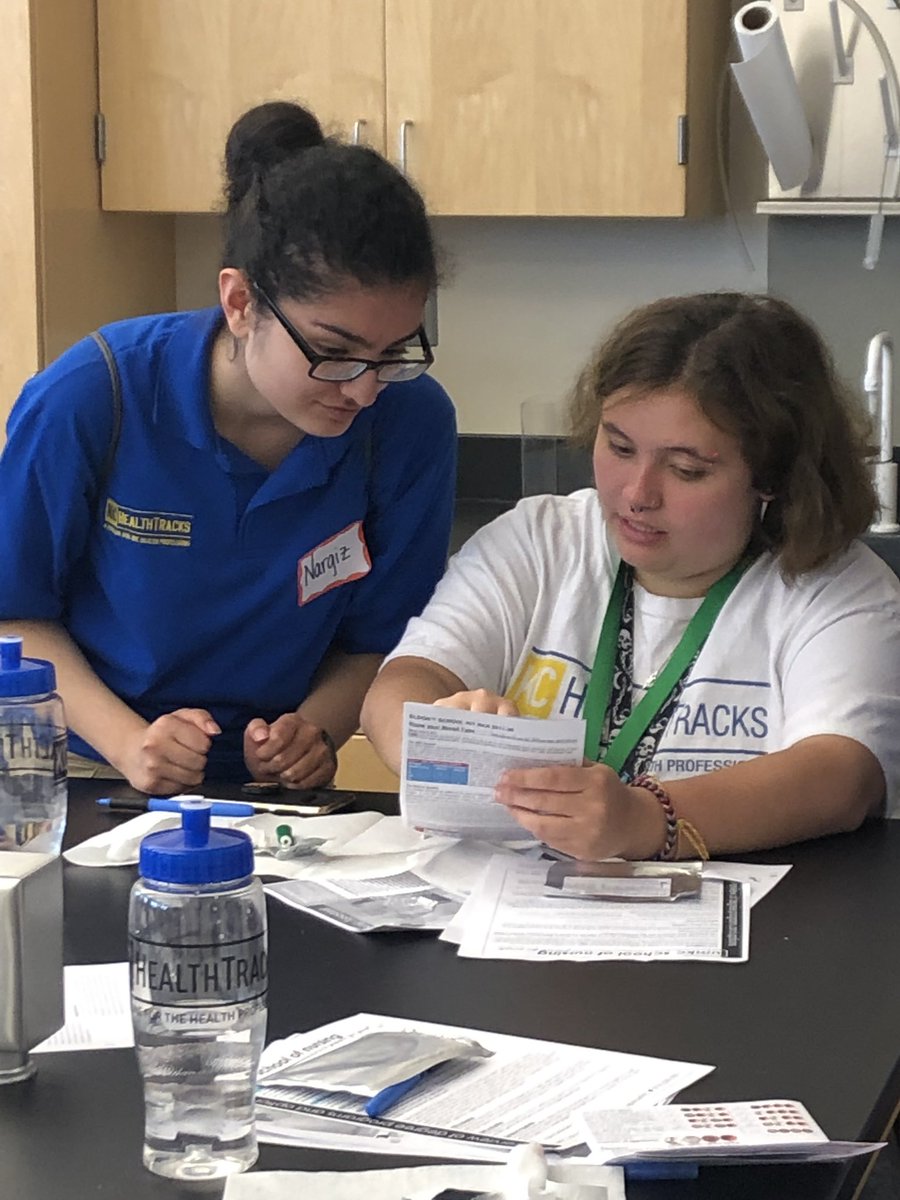 KCHealthTracks's tweet image. Blood typing at KC HealthTracks externship.