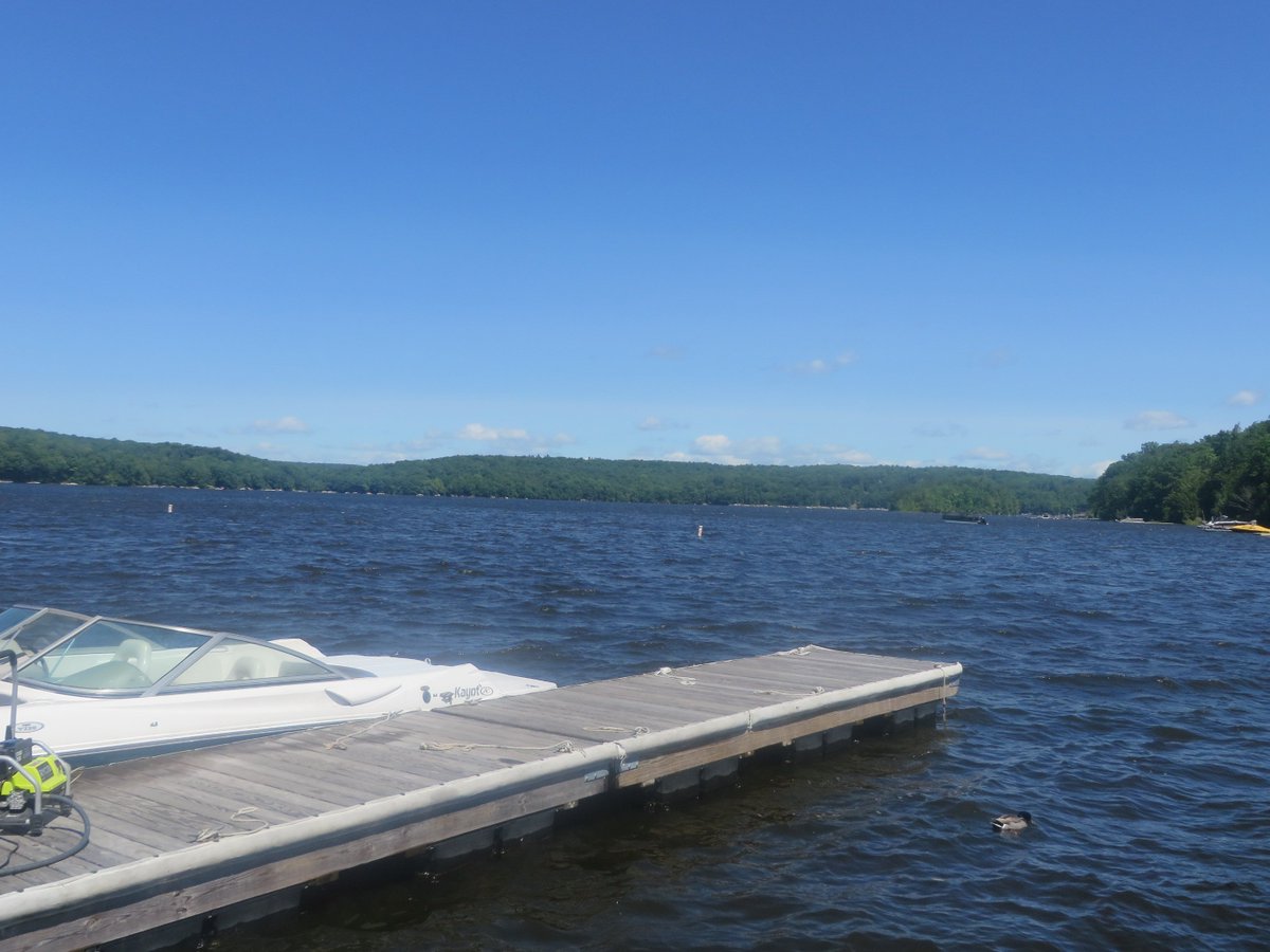 LighthousePA's tweet image. Good Morning From Beautiful Lake Wallenpaupack!

These Great Views Are Captured From Our Very Own Docks Here At Lighthouse Harbor Marina.

Call Us 570-857-0220 Or Check Out Our Website At Lighthouseharbor.com For Online Pictures Of Our Inventory.