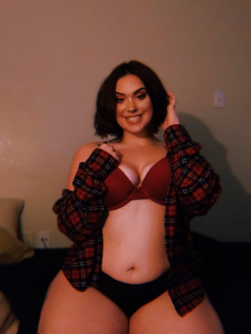 Top poppin 🤪 https://t.co/W4Ktq0ztVJ<a href="/tag/tybg"class="tags"><span>#tybg</span></a>