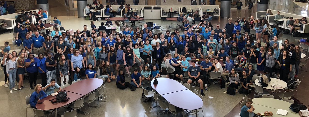 KelseyMSeibert's tweet photo. Never has the color blue been more beautiful. These are just the staff and students at @KellamHigh who were in the cafe at the beginning of lunch...but every where you go here today is a sea of support. Because we are #VBSTRONG 💙💙💙 https://t.co/xyf92rrBuG