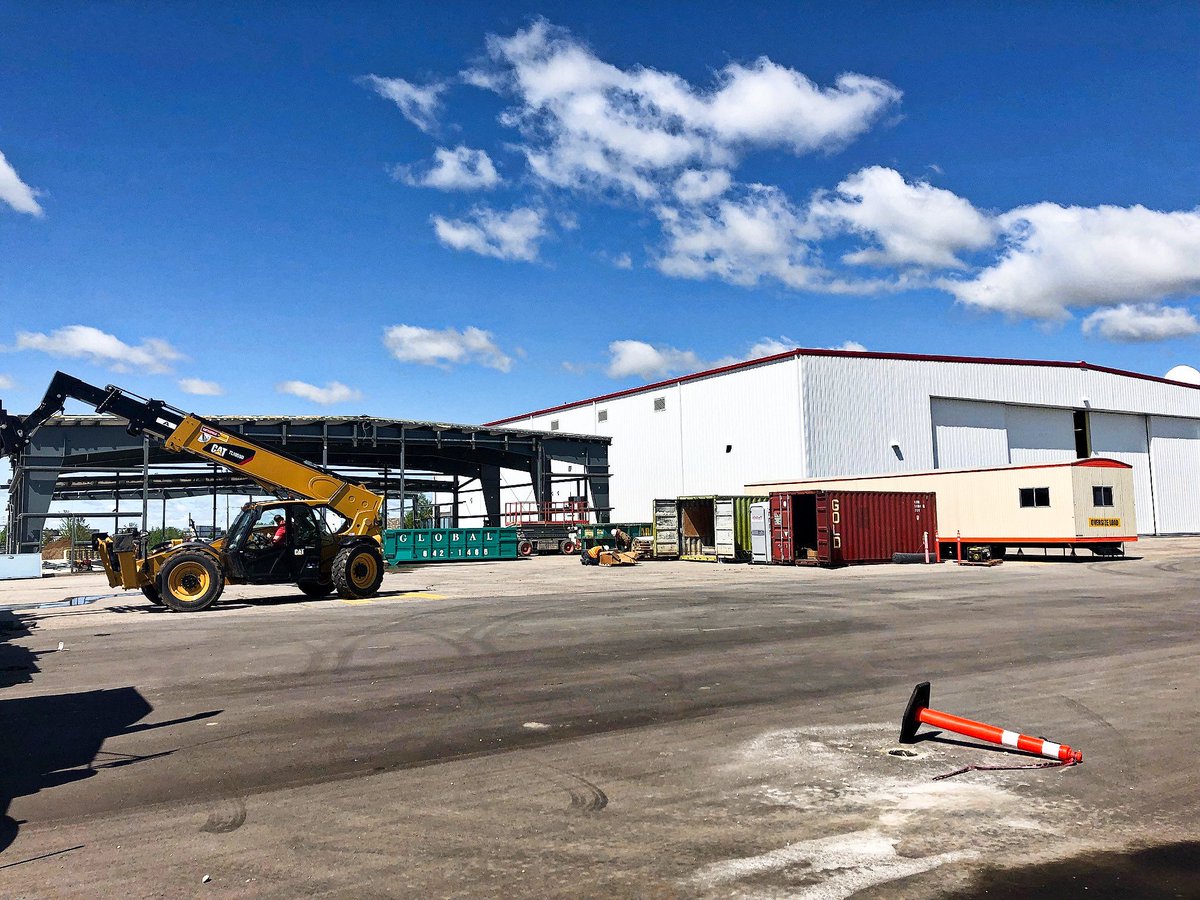 MetalCorBS's tweet photo. as phase #1 (hangar) of the ITPS project is now in full use, phase #2 (office) is underway! #londonont #metalcorbuildings #preeng #hangar https://t.co/u7rtTCRSIj