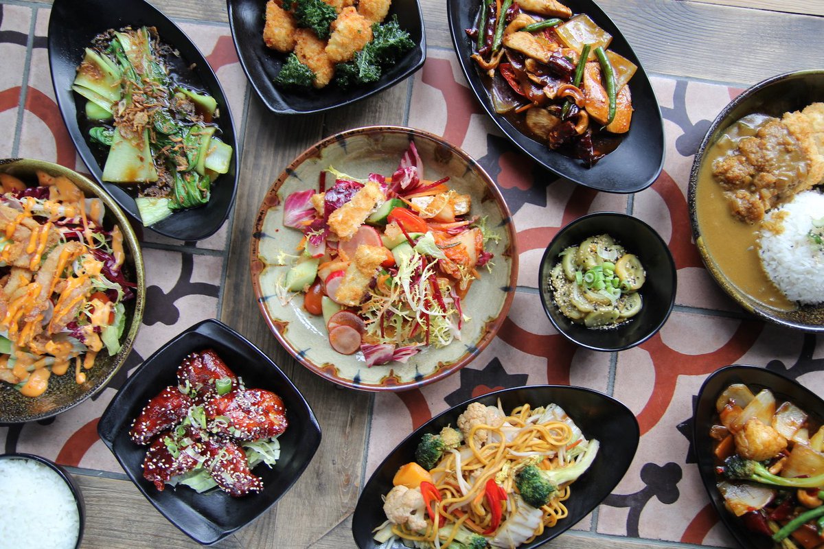 TootoomooIsN1's tweet photo. NEW dishes at Tootoomoo Islington tonight! Stop by or order online to see what we have been cooking up! https://t.co/onI0cLuXlr 😋 😋 😋 #tootoomoo #panasian #food https://t.co/vbqzKLWDF7