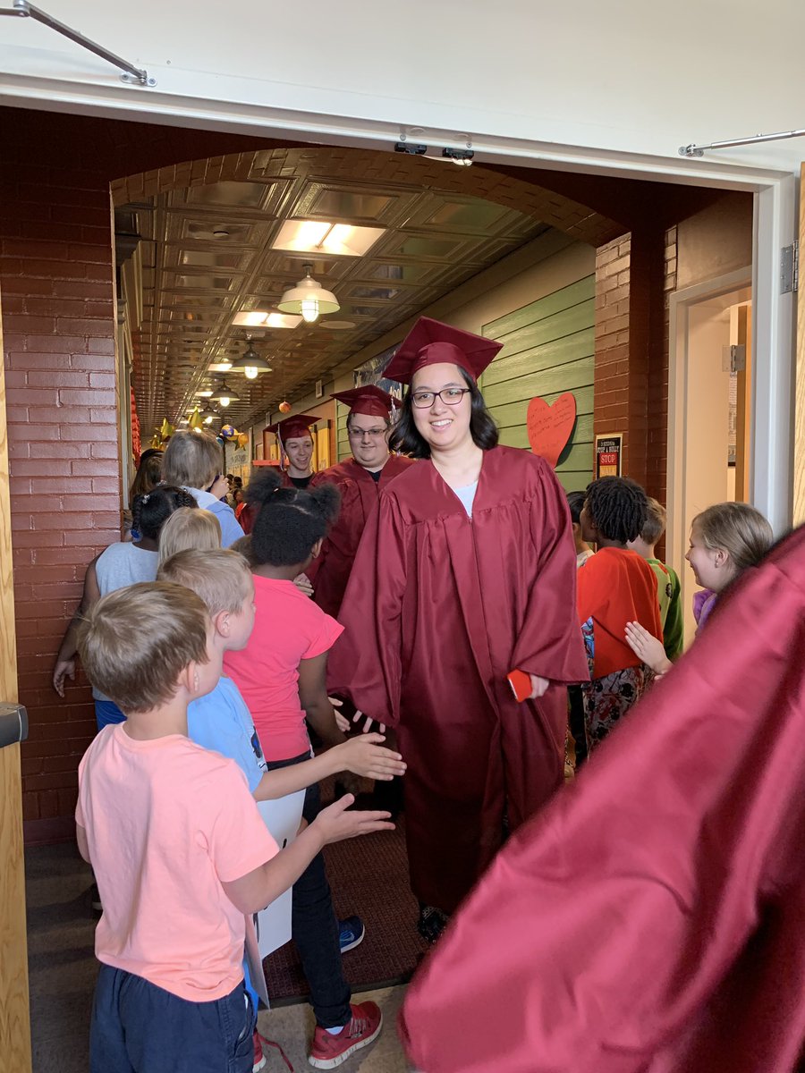 AppoCWhite's tweet photo. Appo seniors doing the graduation walk at the elementary schools! #AHSchat @AppoSchools @AppoHigh https://t.co/AtDoMFqYzw