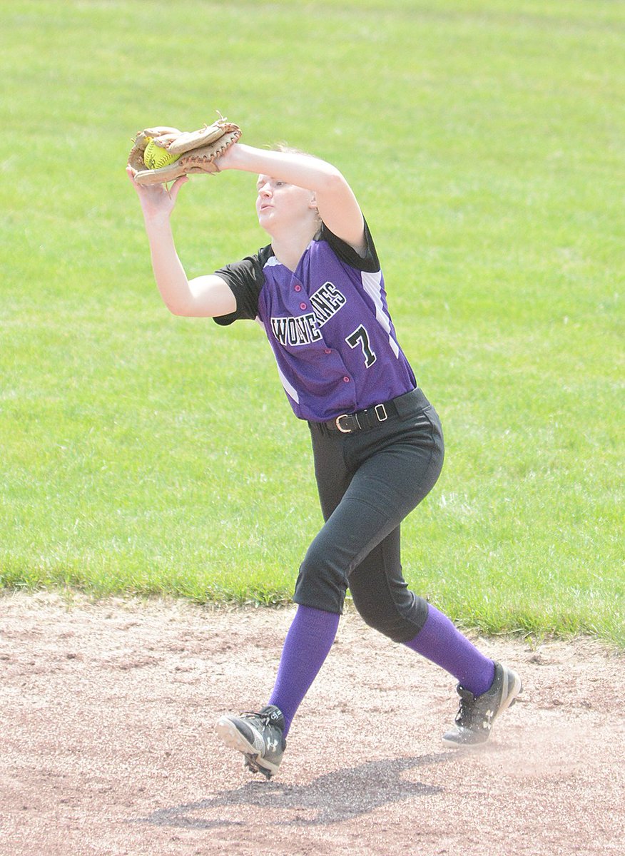 CarterEckl's tweet image. Murray just missed out on snagging the crown at its home tournament over the weekend. East Union battled back for fifth Saturday while NV took seventh over Orient-Macksburg – bit.ly/2JTDTdX