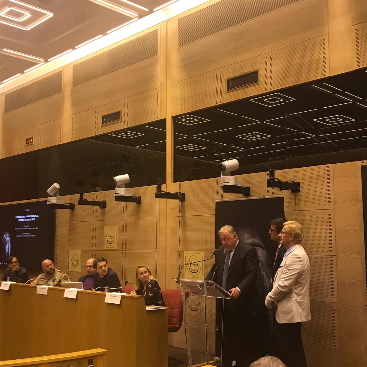 SigfoxNation's tweet photo. Thank you to the French Association of Zoos - AFdpZ for inviting @SigfoxNation to share how technology can serve biodiversity purposes and help fight  wildlife trafficking, and to @gerard_larcher and @YannWehrling to support this event. https://t.co/H0aloULy03