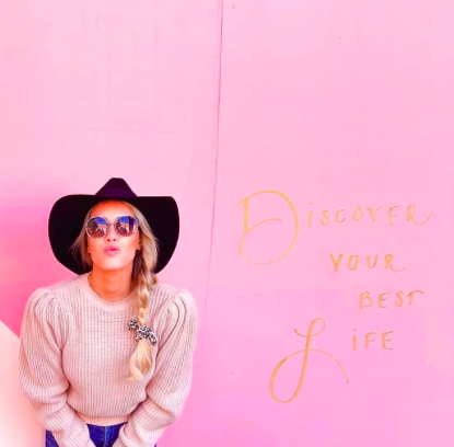 FashionIsland's tweet photo. It’s a new week. Discover your best life at #fashionisland.  #newportstreetstyle #newportbeach #discoveryourbestlife #ootd #fashion #socalstyle #orangecounty #musthavemonday  @CaylaCraft1 https://t.co/9TisbNyLXz