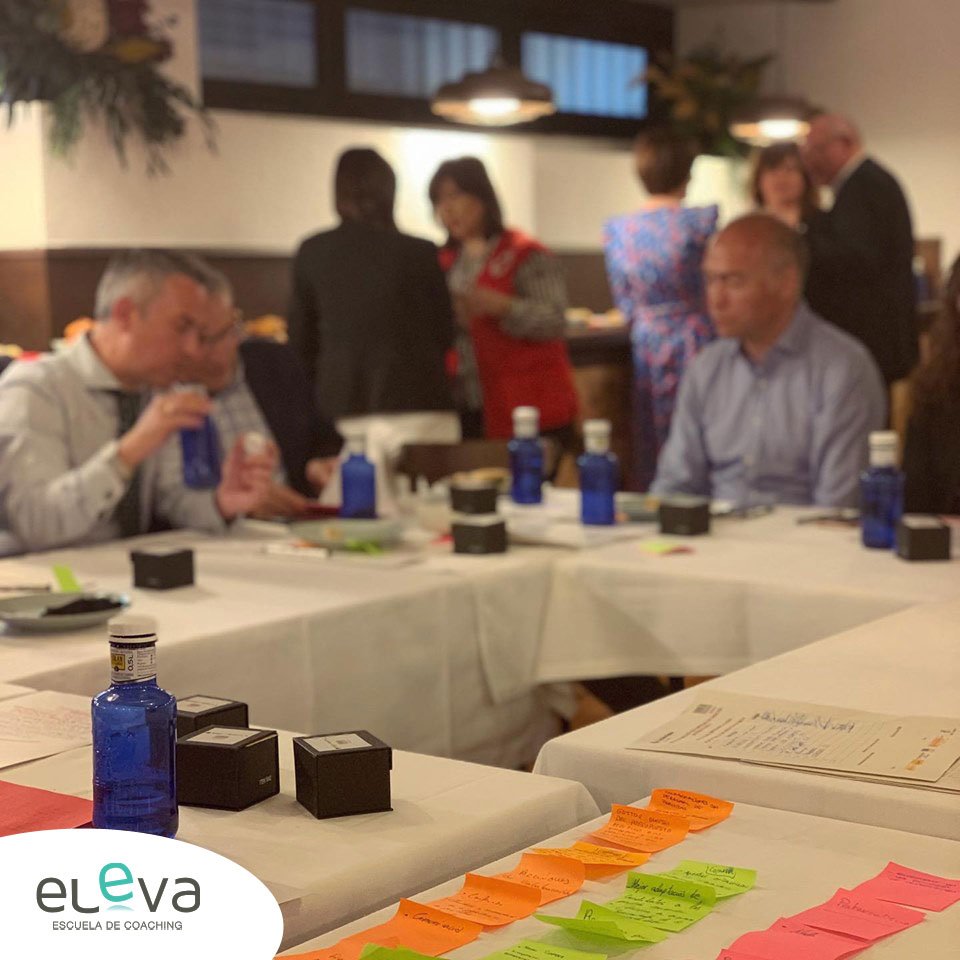 elevacoaching's tweet image. Fantástica mañana de mesa redonda de empleo para colectivos vulnerables. @Valeria_Aragon como dinamizadora de la mesa promovida por @CruzRojaEsp "ha sido una Experiencia súper provechosa e interesante donde todos aprendimos de todos."