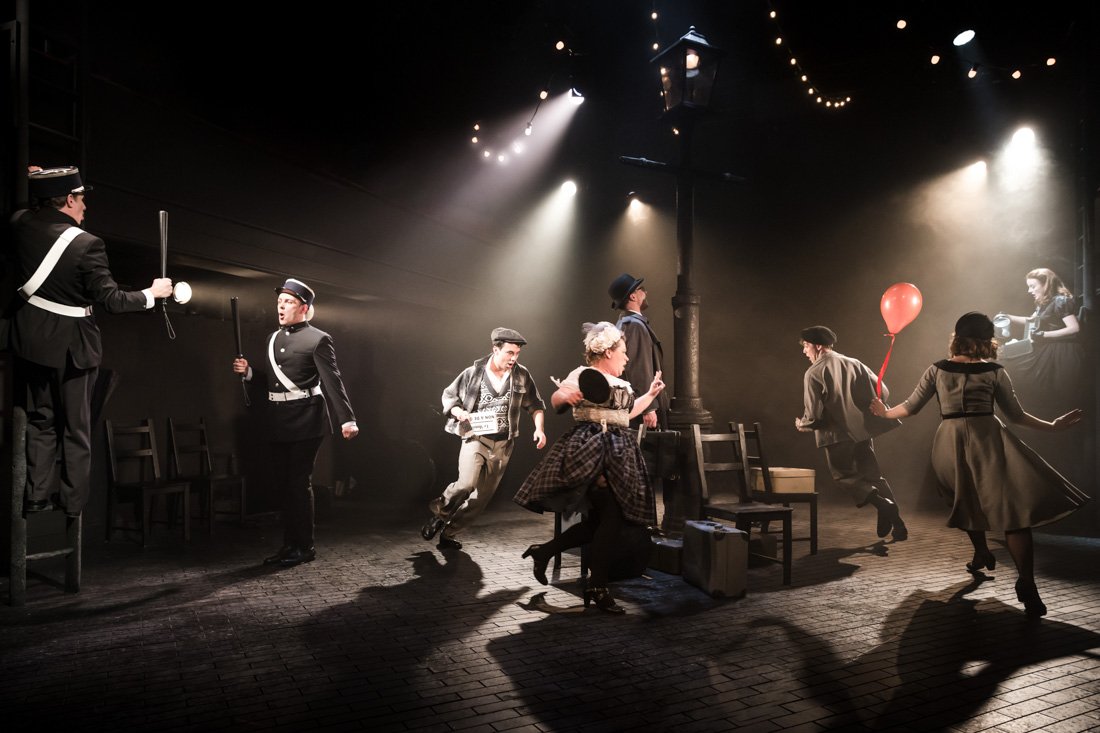 One of my absolute favourite shows this year, <a href="/AmourTheMusical/">Amour The Musical</a> -- the tale of an ordinary man who walks through walls -- closes Saturday.  The shots are here: blog.scottrylander.com/amour/ and the show is at <a href="/CharingCrossThr/">CharingCrossTheatre</a> .  Truly enchanting, truly original, see it before it's gone.