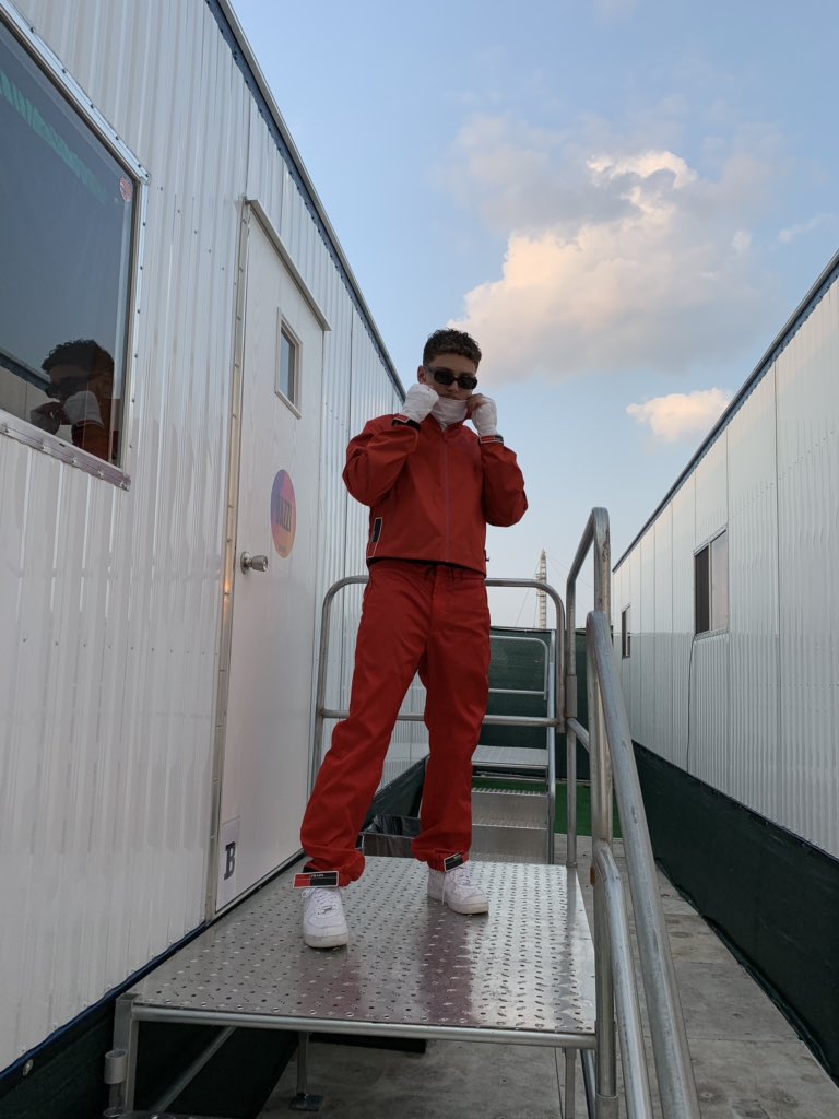 bazzi's tweet photo. if u edited all these bazzis next to each other it would look like i’m in a real fuckin cool boyband...... 👀🥵 https://t.co/hSUySqrnyy