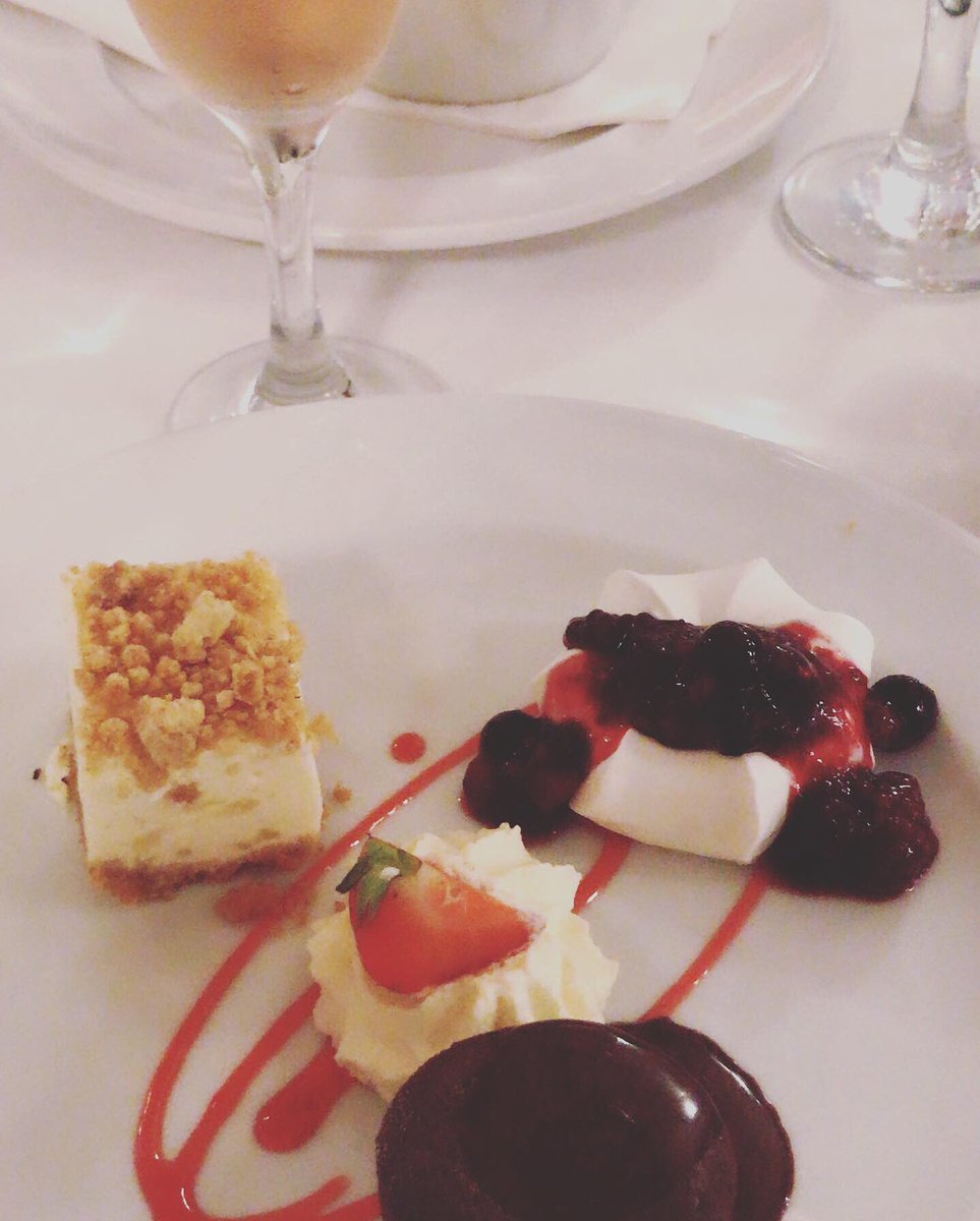 JennyleeDixon's tweet image. A gorgeous weekend in Limerick @castleoakshotel at a Family wedding! Congrats to Jennifer &amp;amp; Shane! #WeddingSeason &amp;amp; #8week #Countdown 💍💒