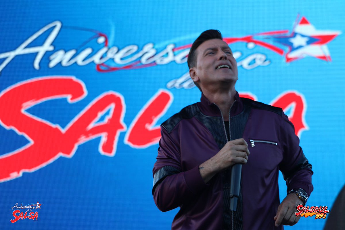 salsoul_fm's tweet photo. @domingoquinones en el Aniversario de la Salsa 🔥🕺🏽 #SomosSalsa 
Presentado por Compañía de Turismo de Puerto Rico y Silver Key https://t.co/FnhvkOVayv