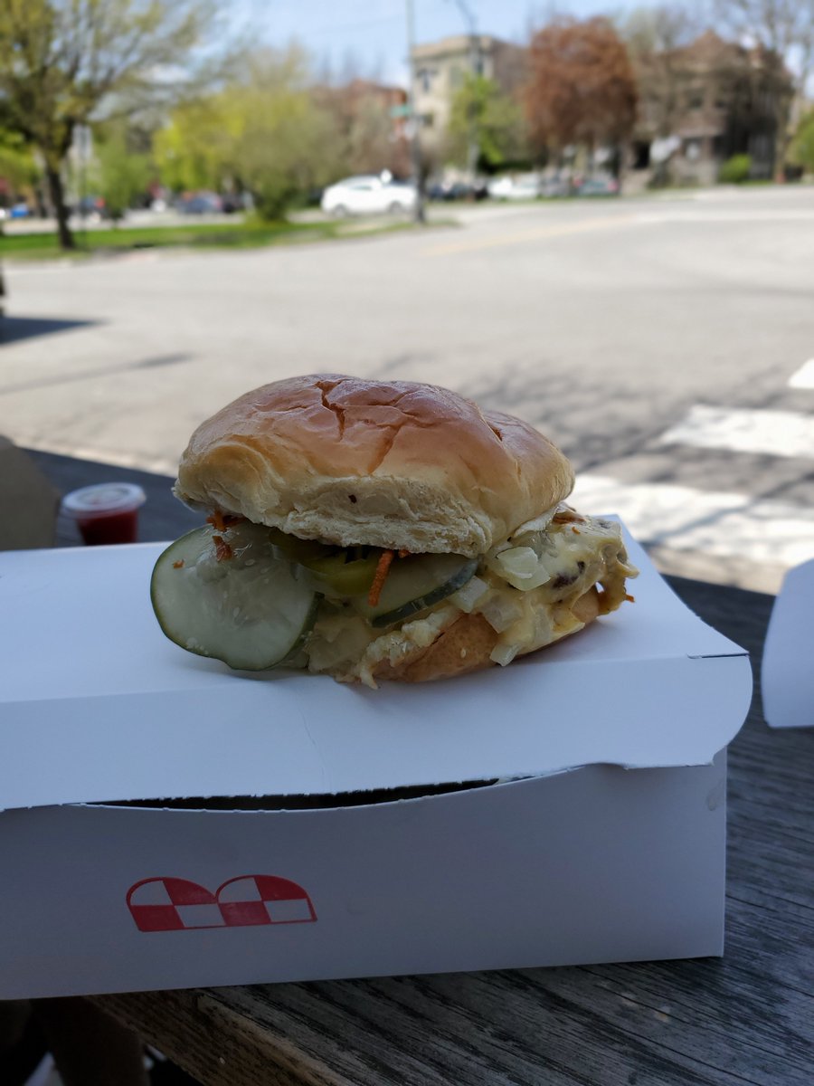 DCtutionals's tweet photo. The Mott Burger has a new little brother
https://t.co/NpVKru02pP - Written By: Smitty
#Burgers #MottSt #MiniMott #LoganSquare https://t.co/vsKWxlK4KK
