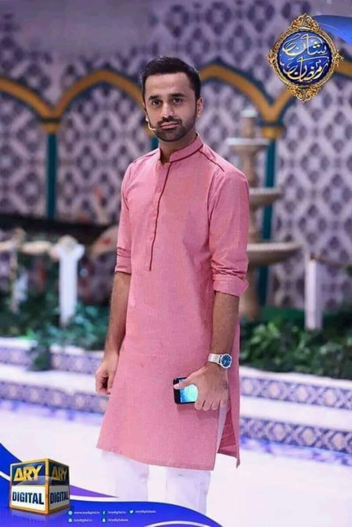 syeda_SG's tweet photo. Hats Off 2 You bahiya @WaseemBadami &amp; #ARYTeam For Presenting Such A Very Blissful &amp; Outstanding Transmision.Thanks for Making Our Ramzan Very Special.. thank you so much @WaseemBadami @arydigitalasia #ShaneRamazan2019 https://t.co/i1Xhsb32PM
