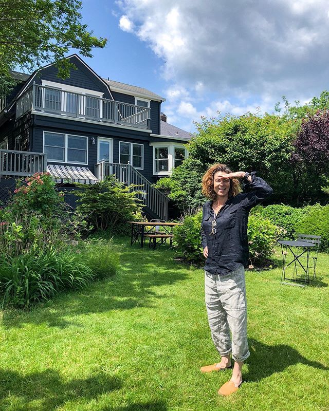 Spent the day at my home by the sea soaking in the sun’s rays and enjoying the serenity away from the city. ✨🌤 Don’t worry, you’ll get more sneak-peaks of my place because I plan on spending my whole summer here... right by the shore... 🌊 .
.
.
.

#g… bit.ly/2QGIReR