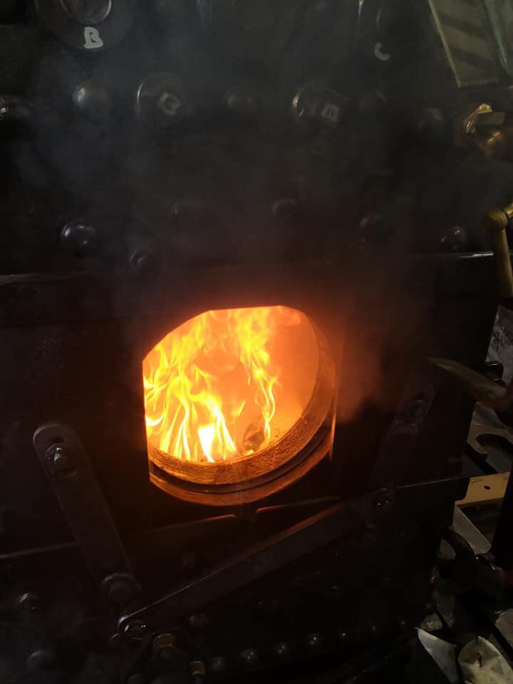 TalyllynNews's tweet photo. It’s alive! 😮🔥

The first fire was put into Loco No. 7 Tom Rolt today as it reaches the final stages of its overhaul. Not long now...

📸 = T Curtis https://t.co/PsAuwS6Dxx