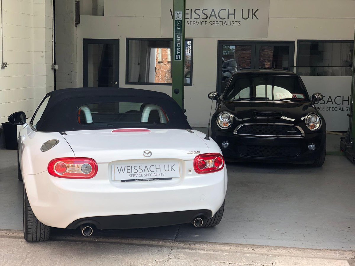 WeissachUK's tweet photo. A lovely 20th Anniversary MX5. Low miles and 1 owner from new, it has been really looked after. As with all cars that come through our doors, it has received the same exclusive treatment from us today!
#mazda #mx5 #service #mot #mazdaspeed #cheshirelife #cheshire #weissachuk https://t.co/a7Sst9PUqY