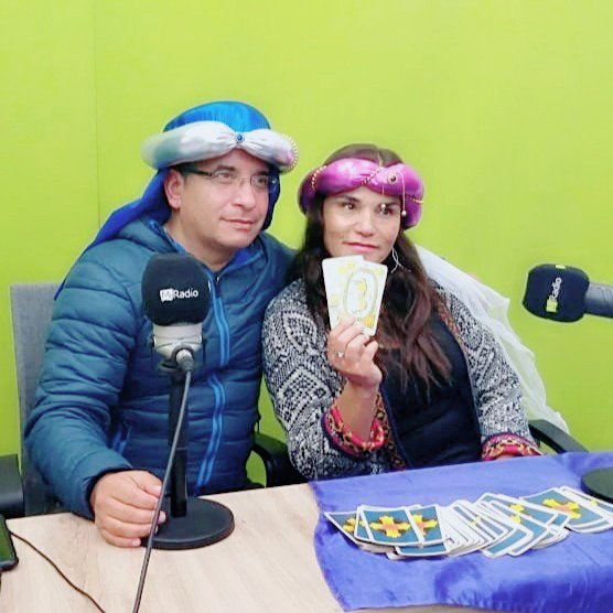 erojasy's tweet photo. Hoy lunes en Confidencias,  #Tarotalacarta con Gloria Valdivia, envía tus preguntas al +56961696073 y en la fanpage "Miradiols". Te esperamos desde las 21 horas por la red de radios  @MiRadiols , por la fanpage Miradiols y también en https://t.co/2Bi4RSOizw https://t.co/3LvMIPwV8R