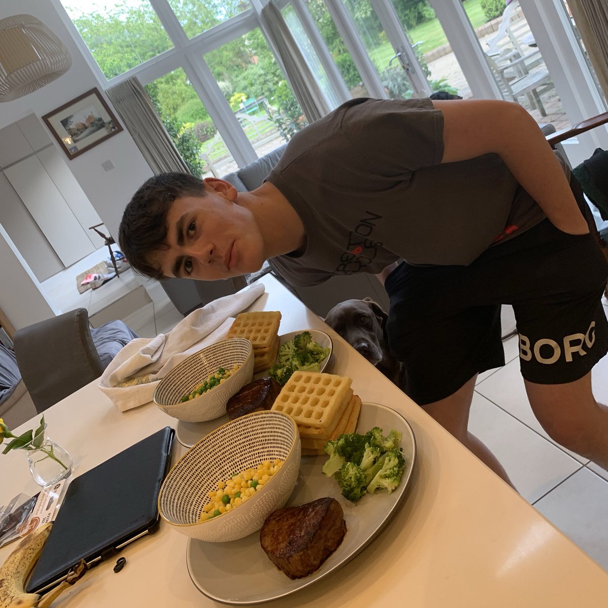 grxcef's tweet photo. Redeemed 🤩 he made us dinner #BestBrotherEver https://t.co/sppAYBSgs0