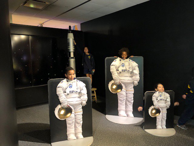 ics_gr3's tweet photo. 3rd Grade Trip to the New York Hall of Science @nysci @icschool_online @ICSchool_Tech https://t.co/aOE9E2f51X