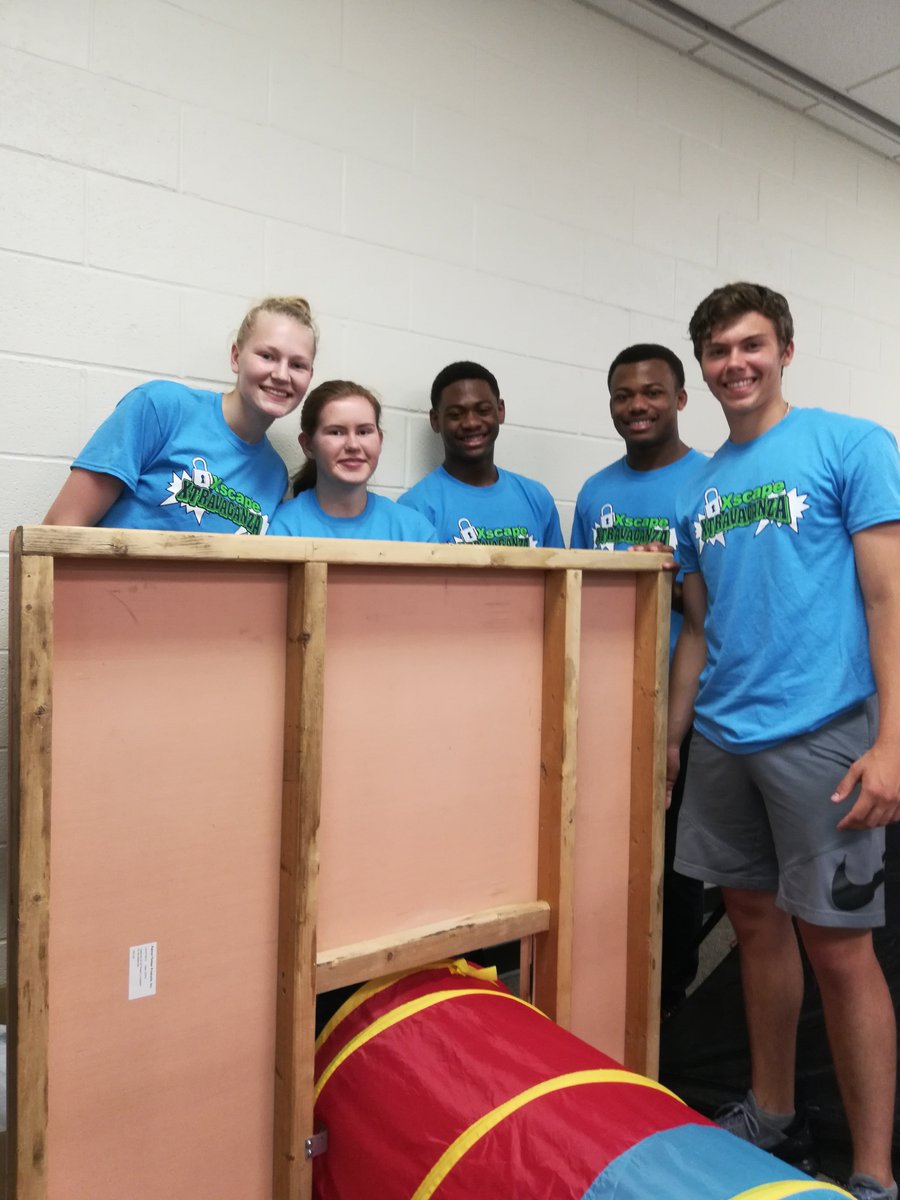 MrBrambley's tweet photo. Not only can @edutech20 's BASD kids make a sweet escape game, they can breakout of them too! @XscapeEDU #XscapeXtravaganza https://t.co/KQEE2tD5yr