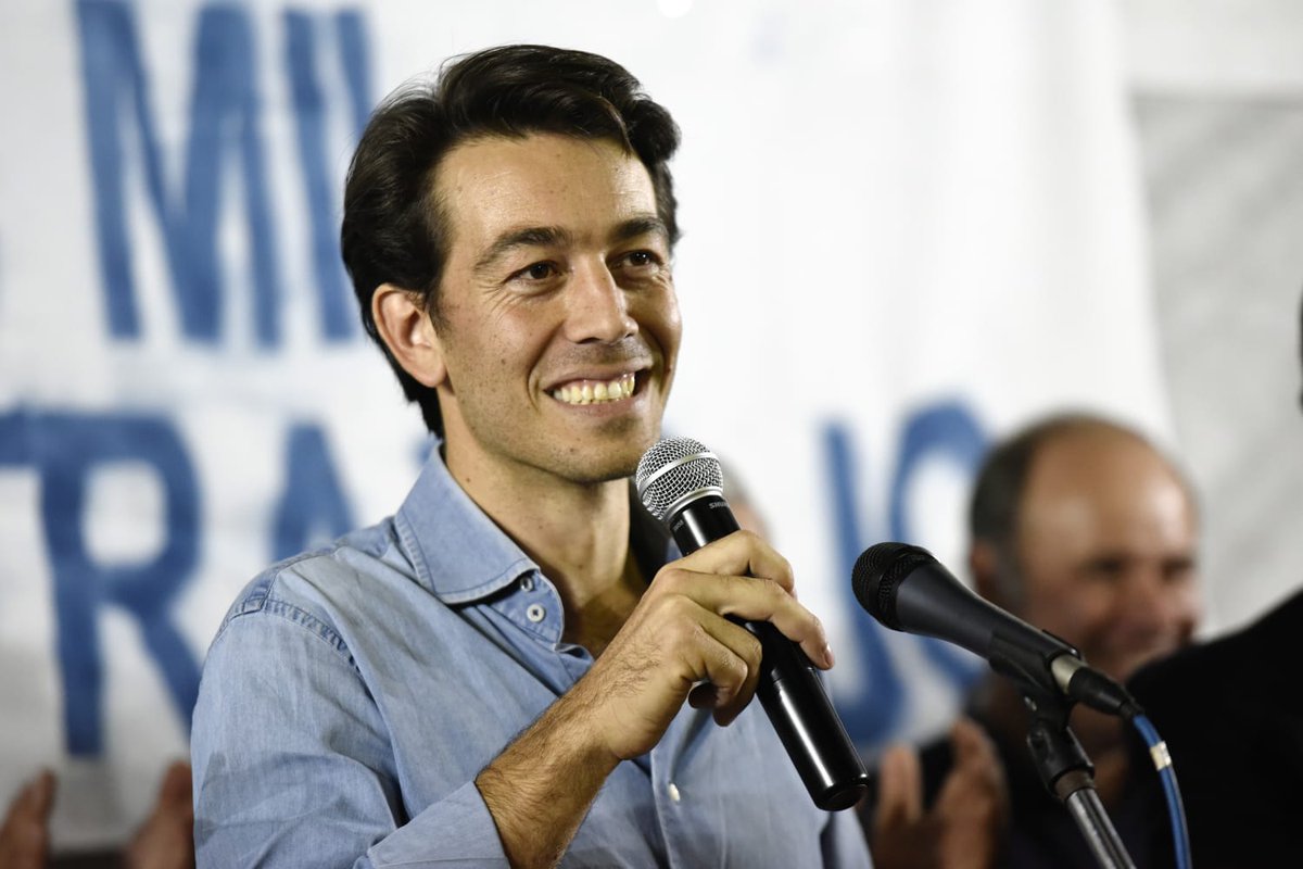 blancas_uy's tweet photo. Juan Sartori pidió a los precandidatos nacionalistas trabajar "juntos para llegar al gobierno y poder cambiar las cosas".
#PartidoNacional
#JuanSartori https://t.co/IEjafLPJMb