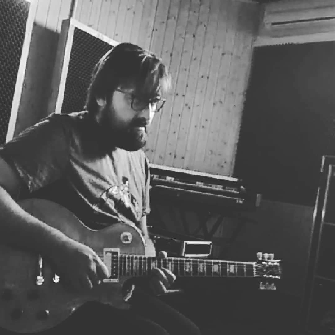 noiseboxband's tweet photo. Fin de semana productivo grabando nuevo material en #MIAstudio
#grabando #NuevaMúsica #alternative #Music #shoegaze https://t.co/VFpH9WOmcX