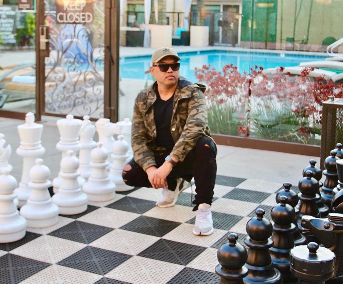 Game on! Who will take on <a href="/djbrianv/">Brian Villanueva</a> with a game of giant chess?