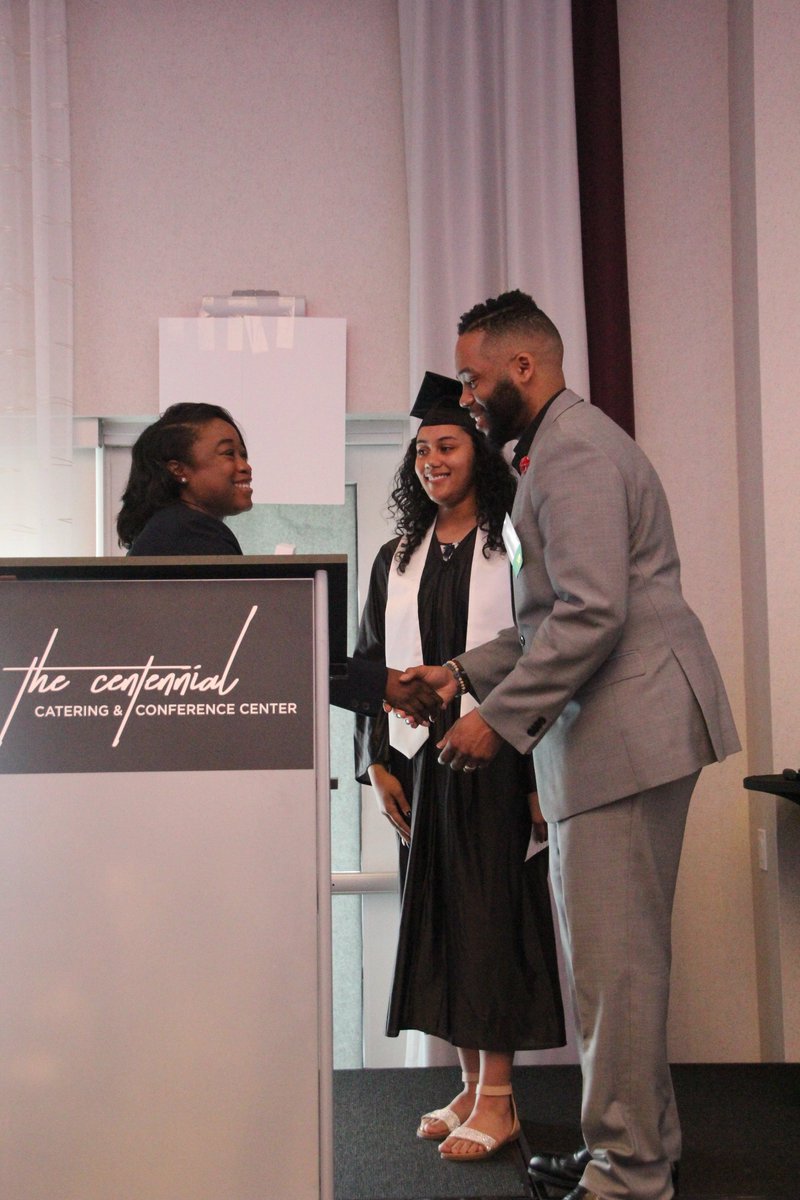 CISEasternPA's tweet photo. #ReadySetGraduate! photos are here! Click the link to see all photos from our annual breakfast event last Wednesday: https://t.co/BFh48pWpIr Huge thank you to @skdrakes for the wonderful photography! #AllinforKids 🎓 https://t.co/kRXWli4ZXJ