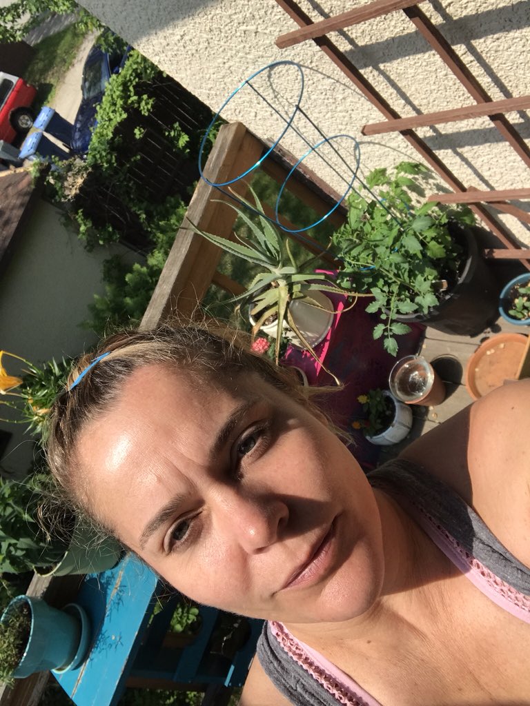 Selfie with ma plants... #urbangardening