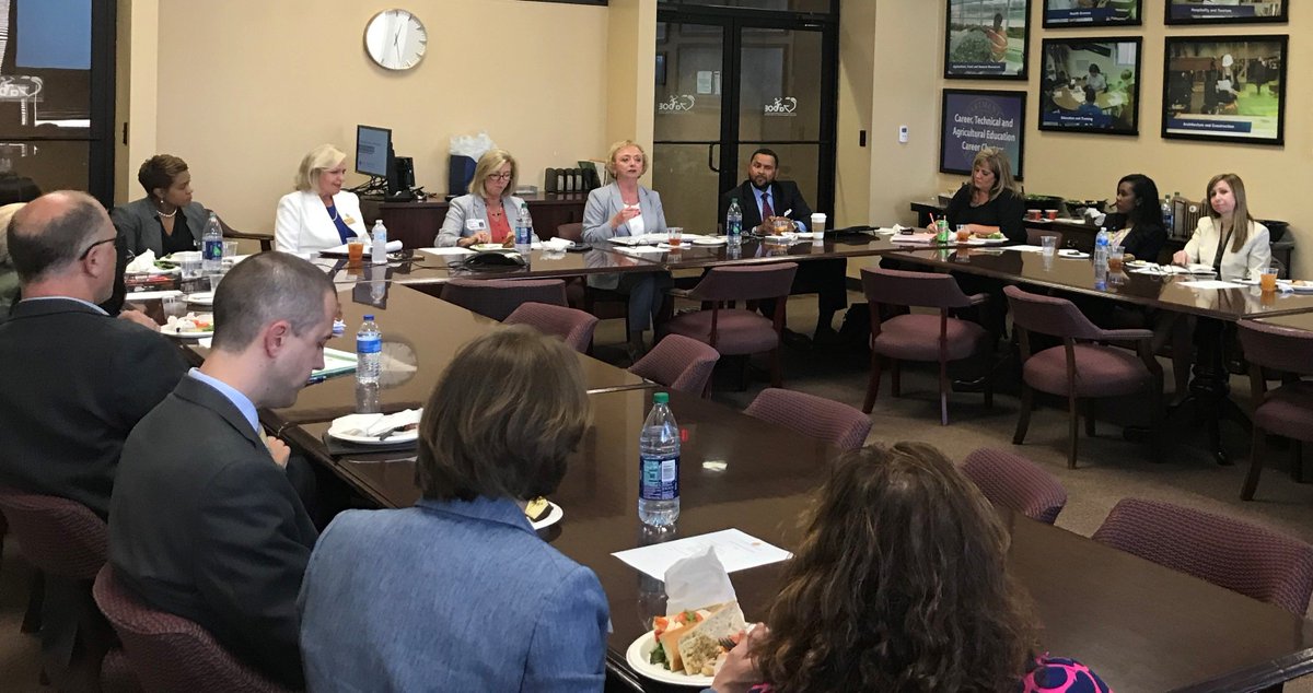 MissDeptEd's tweet photo. @MissDeptEd's Dr. Carey Wright talks to staff @georgiadeptofed about successful literacy efforts in #Mississippi. #msedu #MSSucceeds https://t.co/M2Wsn5MG8n