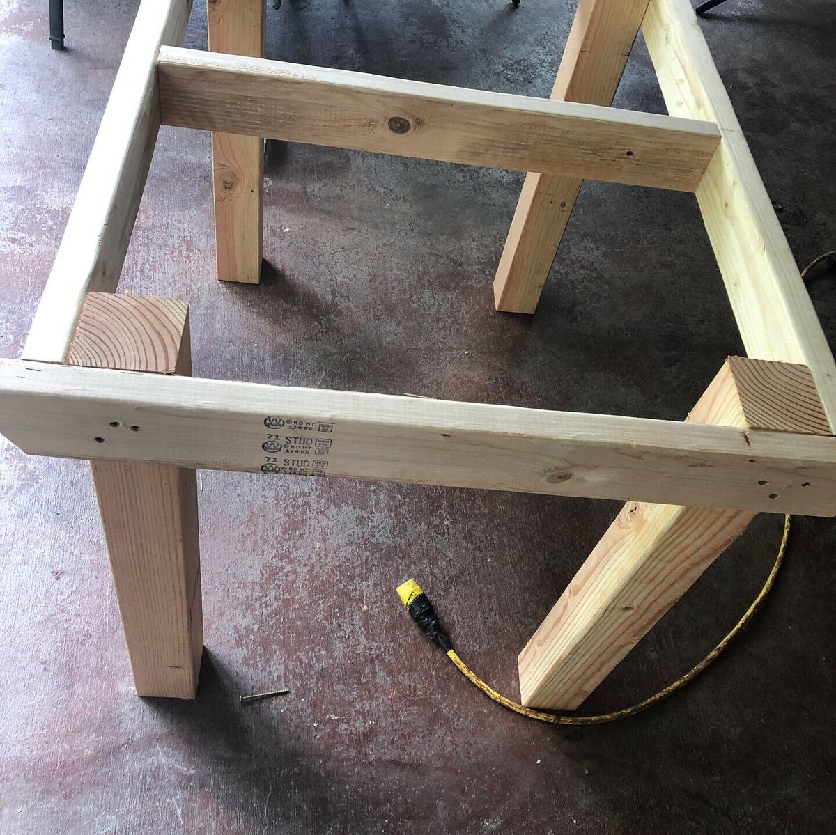 CarlosEspurvoa's tweet photo. @Nick_Offerman finished your book and immediately decided I wanted that sense of accomplishment by building something. Few bad cuts and new power tools (toys) later. $20.00 kitchen table!! #measuretwice #cutonce https://t.co/CgLCuIQVTI