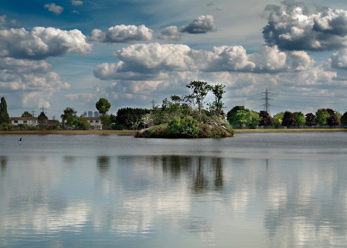 stuartrmoore's tweet photo. Walthamstow Wetlands Cloudscape  @E17Wetlands @WeLoveE17Marsh #urbanbeautye ##wetlands #walthamstow #e17 #boroughofculture19 https://t.co/PZE490KPHb