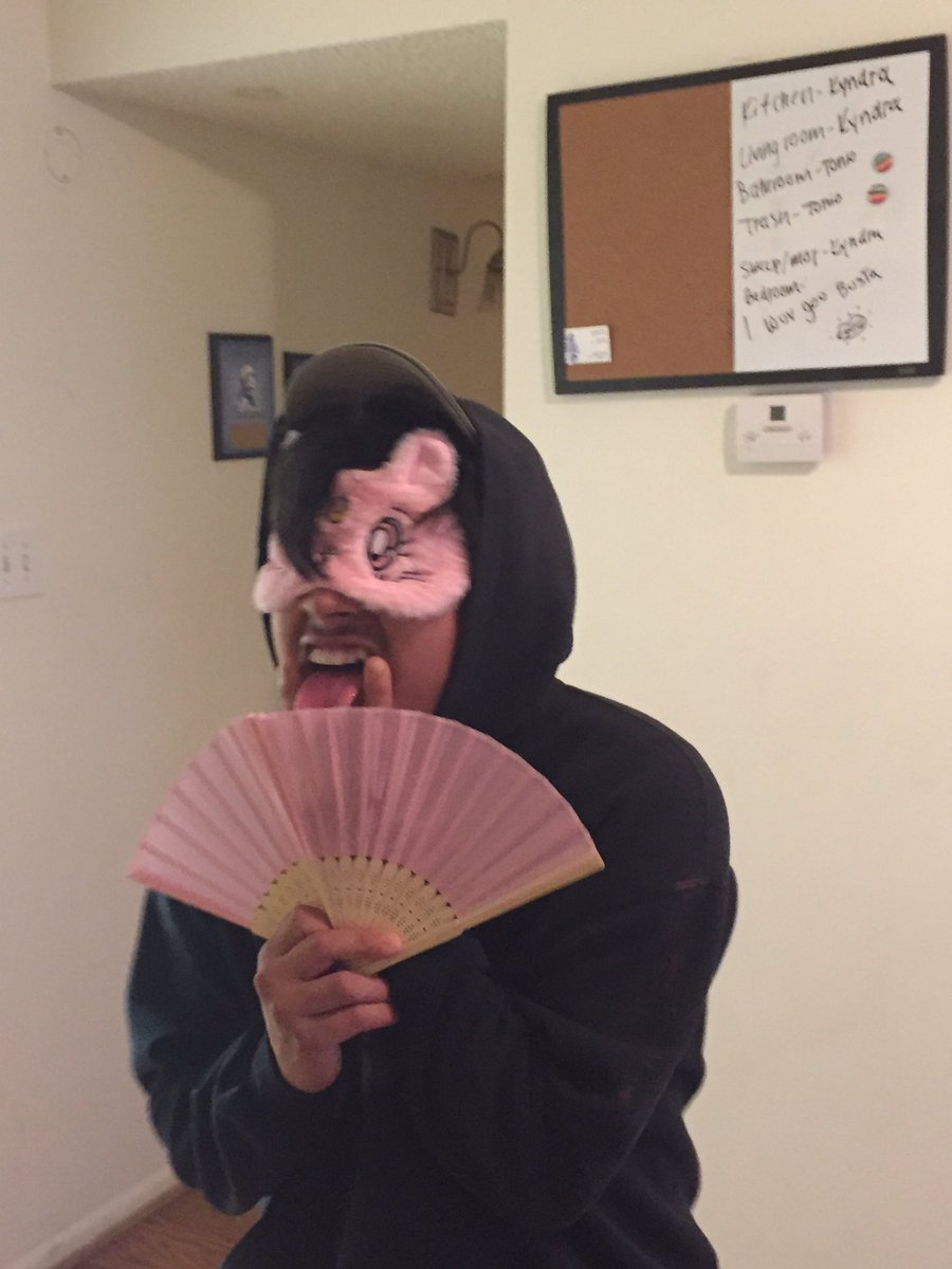 ItsJayTwice's tweet photo. I got my twitter back so shits boutta get spooky in this bitch🤣 https://t.co/Vbd0bGZODH