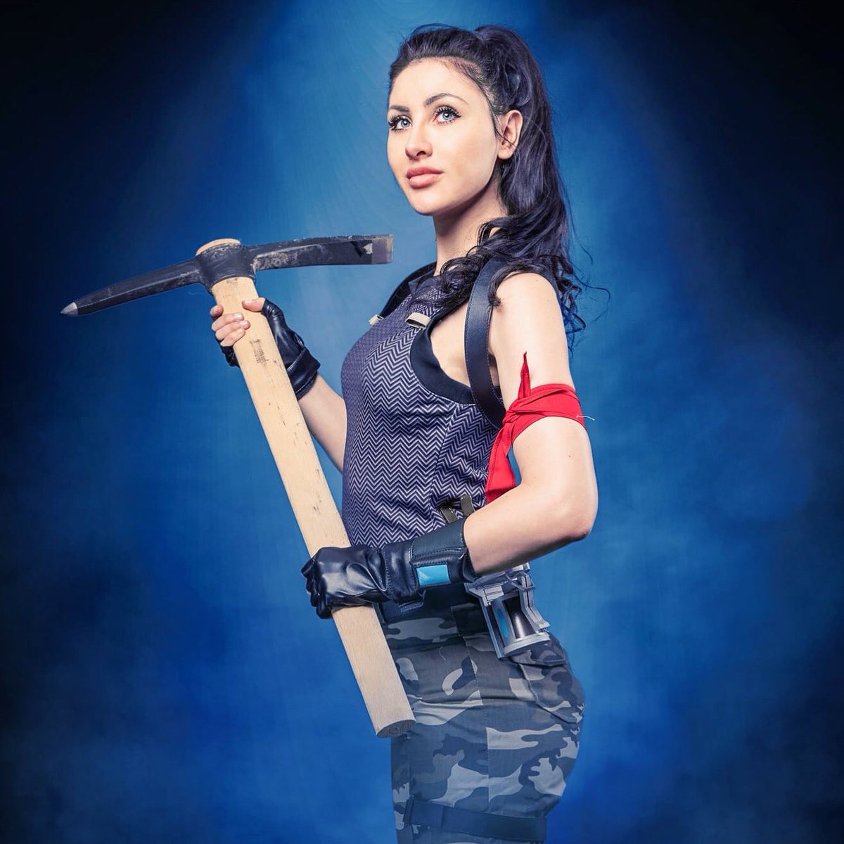 Jasmin_Gnu's tweet photo. Stolze virtuelle Gnumama von 500k Gnus auf YouTube! Was für eine stattliche Gnuherde 🐃❤️ #500k #gnuherde #fortnitecosplay https://t.co/mRb9A3KhSW