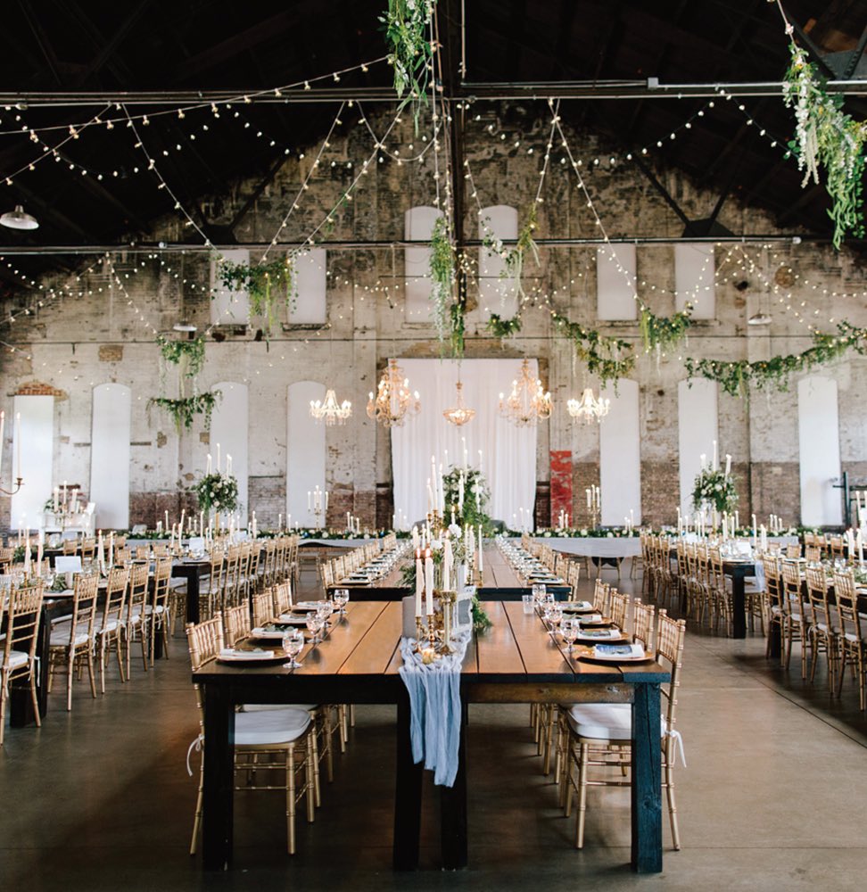 Monday blues? Take a glance at the gorgeous blues incorporated in this Brainerd wedding 💙