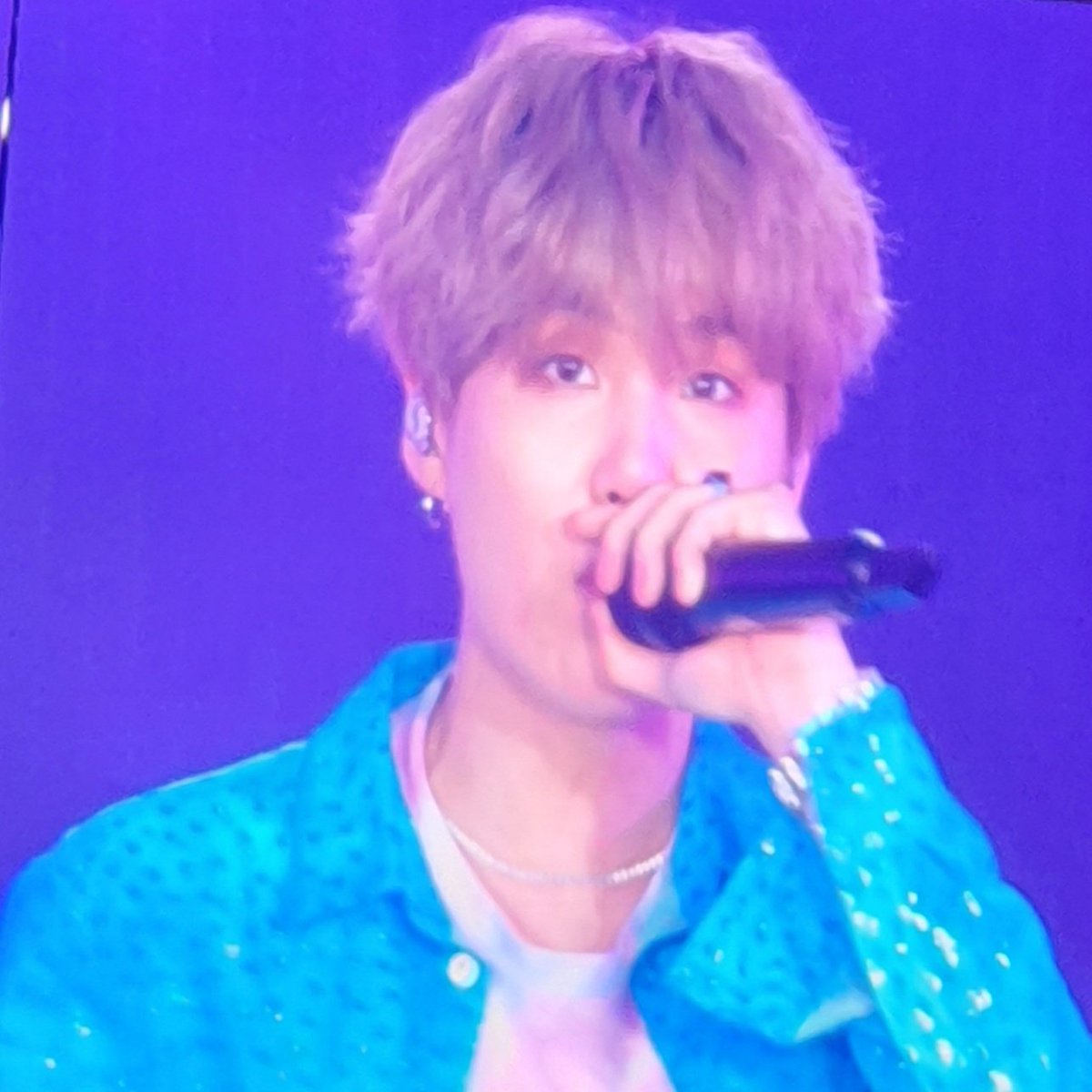 BtsCollins's tweet photo. I took this picture of my lovely little #SUGALUMP during last night's performance at Wembley #ILOVEIT #SUGAMINYOONGIAGUSTD #BTS @BTS_twt #BTS4LIFE ππ₯°π https://t.co/pTaKMAYGj0